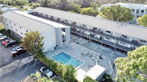 apt-307-826 Wiggins Pass Rd, NAPLES, FL, 34110-6105 | Card Image