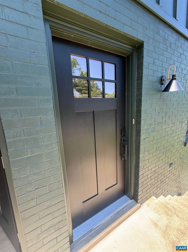 106 Perry Dr, House attached with 2 bedrooms, 1 bathrooms and null parking in CHARLOTTESVILLE VA | Image 30