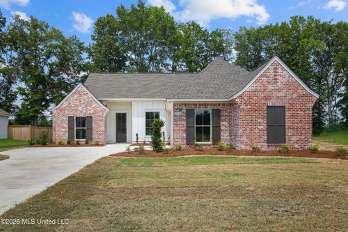 208 Benners Ln, Madison, MS, 39110-8285 | Card Image