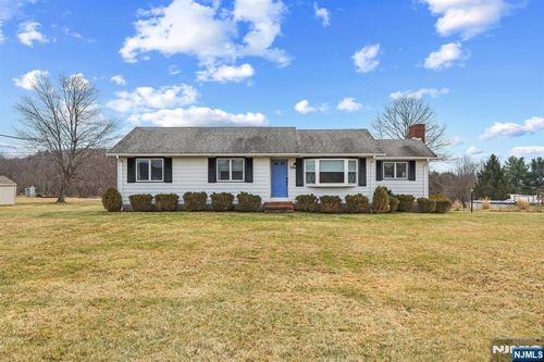 205 Old Clove Rd, Sussex, NJ, 07461-3041 | Card Image