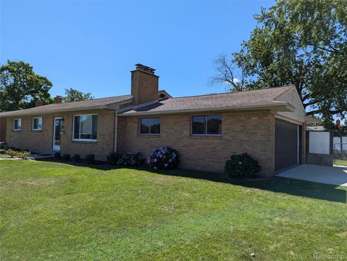 30625 Louise St, Westland, MI, 48185-2430 | Card Image