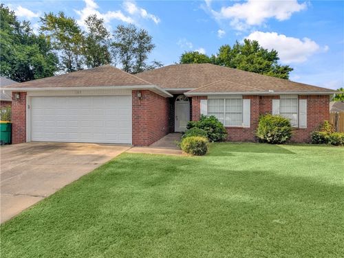107 Birch St, Centerton, AR, 72719-9638 | Card Image