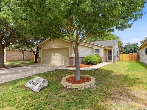 10039 Southern Sun, San Antonio, TX, 78245-2902 | Card Image