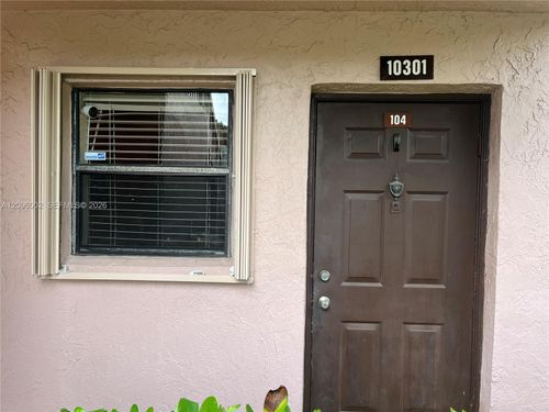 104-10301 Nw 11th St, Pembroke Pines, FL, 33026-3901 | Card Image