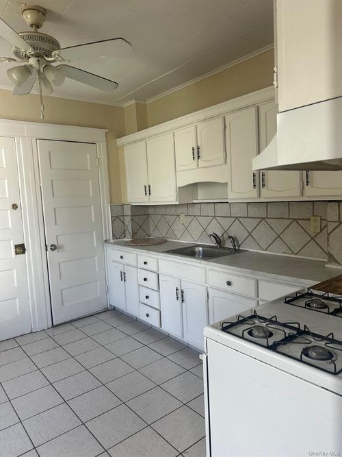 apt-2-164 Mill St, Poughkeepsie, NY, 12601-2298 | Card Image