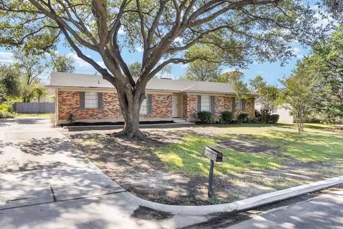 3170 Golfing Green Dr, Farmers Branch, TX, 75234-3778 | Card Image