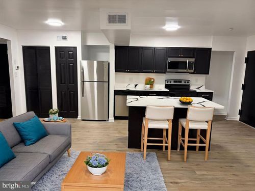 apt-203-6982 Hanover Pkwy, GREENBELT, MD, 20770-2237 | Card Image