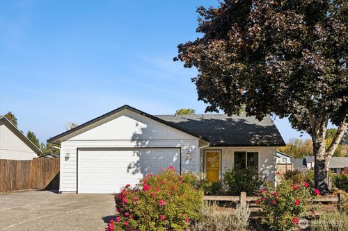 2102 Sw 7th St, Battle Ground, WA, 98604-3026 | Card Image