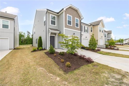 821 Falls Grove Trl, High Point, NC, 27265-9736 | Card Image