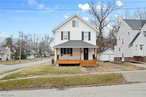 847 Sackett Ave, Cuyahoga Falls, OH, 44221-4552 | Card Image
