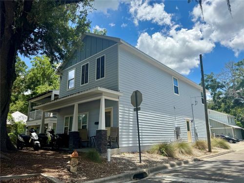 301 8th St, GAINESVILLE, FL, 32601-5012 | Card Image