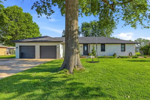 6819 W Dogwood St, Springfield, MO, 65802-9655 | Card Image