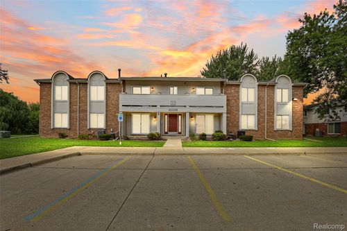 44481 Savery Dr, Canton, MI, 48187-2929 | Card Image