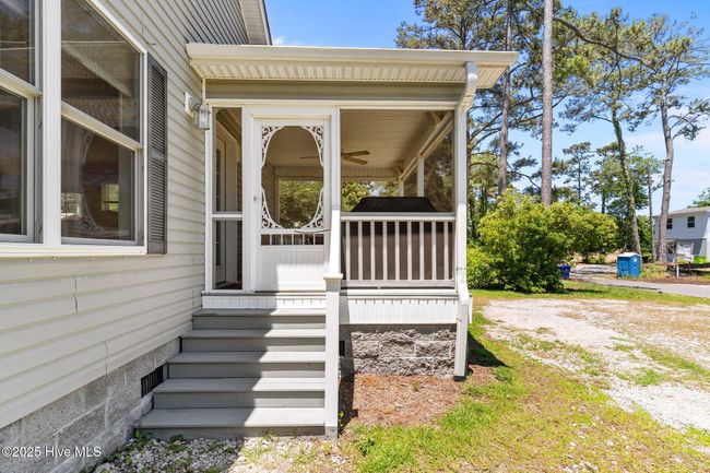 233 Ne 70 Th St, House other with 3 bedrooms, 2 bathrooms and null parking in Oak Island NC | Image 31