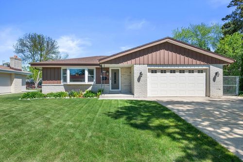 5358 Mulberry Drive, Greendale, WI, 53129 | Card Image