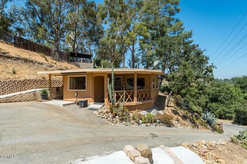 9600 Green Verdugo Dr, Sunland, CA, 91040-1636 | Card Image