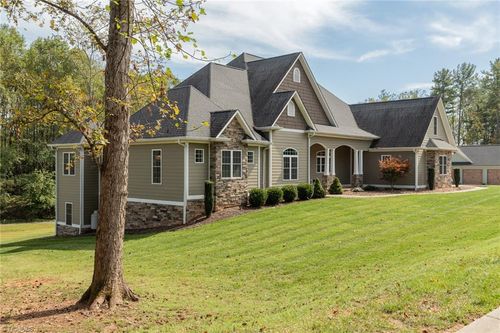 203 Monk Ct, North Wilkesboro, NC, 28659-7406 | Card Image