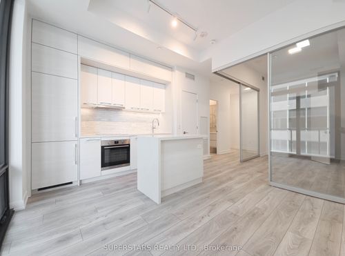 707-29 Green Trail Court, North York, ON, M2K0J9 | Card Image