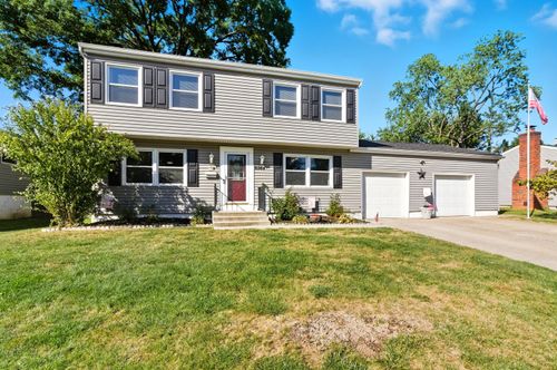 6564 Red Fox Rd, Reynoldsburg, OH, 43068-1631 | Card Image