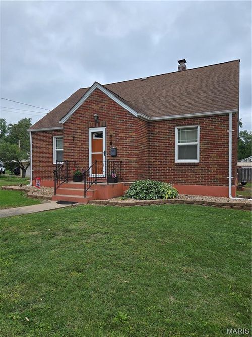105 S Carleton St, Farmington, MO, 63640-2605 | Card Image