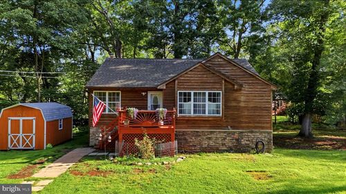 139 Dawn Ln, HARPERS FERRY, WV, 25425-5737 | Card Image