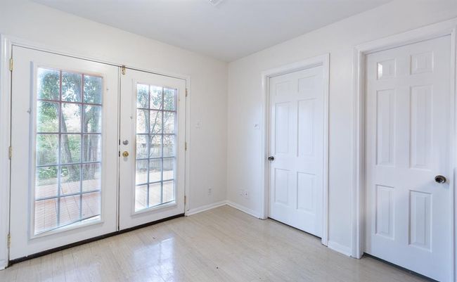 502 River Oaks Dr, House other with 2 bedrooms, 2 bathrooms and null parking in Huntsville TX | Image 9