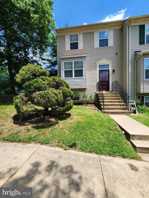 938 Newington Ct, CAPITOL HEIGHTS, MD, 20743-3062 | Card Image