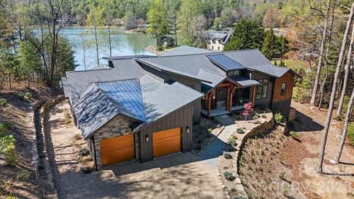 984 Eagle Lake Dr, Brevard, NC, 28712-4826 | Card Image