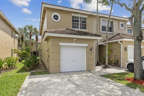 365 Sw 122nd Ave, Pembroke Pines, FL, 33025-5905 | Card Image