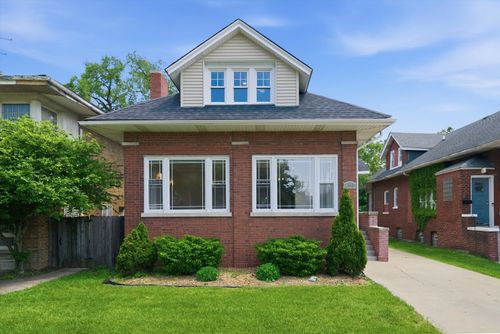 7247 S Luella Ave, Chicago, IL, 60649-2513 | Card Image