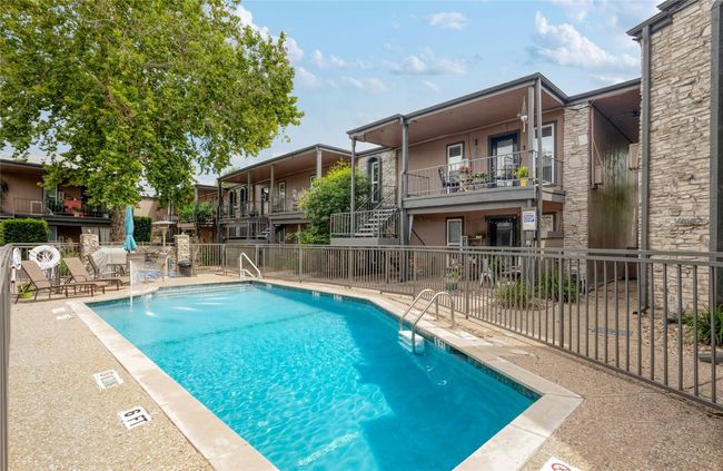APT-205 - 5820 Berkman Dr, Condo with 2 bedrooms, 1 bathrooms and null parking in Austin TX | Image 14