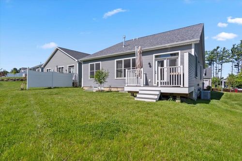 172 Two Brothers Dr, South Burlington, VT, 05403-4537 | Card Image