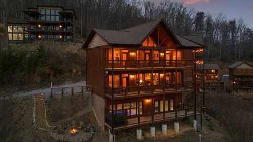 4608 Dreamland Way, Sevierville, TN, 37876 | Card Image