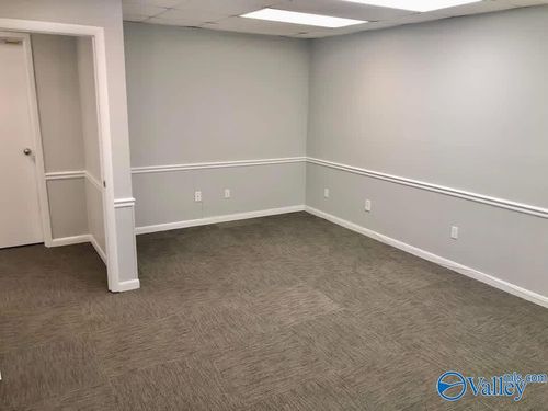 d-1402 Central Pkwy Sw, Decatur, AL, 35601-4820 | Card Image