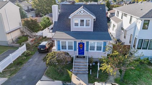 2-1041 Stonewall Lane, Secaucus, NJ, 07094 | Card Image