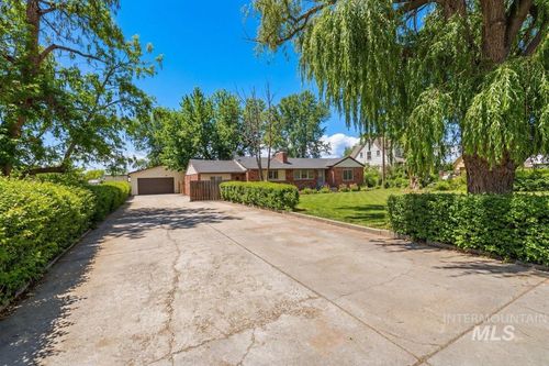 2815 S Indiana Ave, Caldwell, ID, 83605-5926 | Card Image