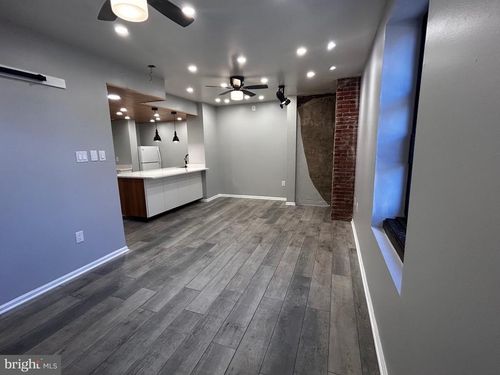 apt-502-1601 Spring Garden St, PHILADELPHIA, PA, 19130-3944 | Card Image