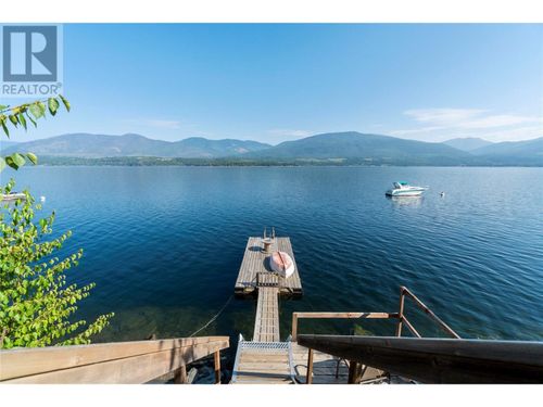 3886 Eagle Bay Rd, Eagle Bay, BC, V0E1T0 | Card Image