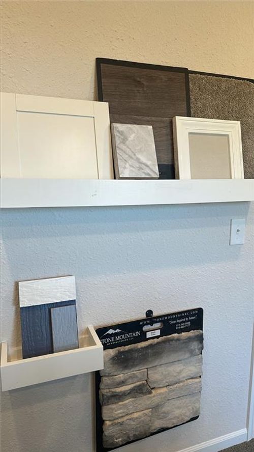 486 Valley View Dr, Tonganoxie, KS, 66086 | Card Image