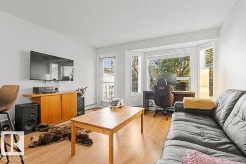 201-2 Alpine Blvd, Saint Albert, AB, T8N3Y3 | Card Image