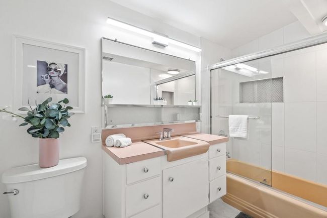 Guest Bath | Image 15