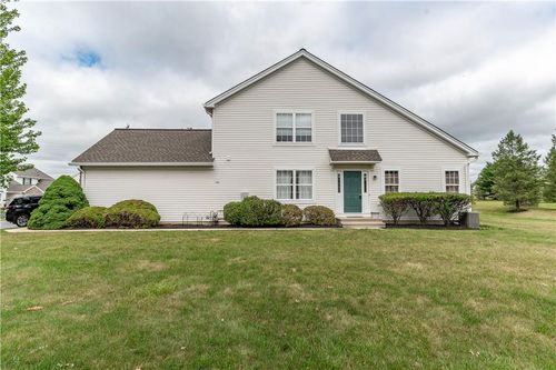 269 Park Ridge Dr, Forks Twp, PA, 18040-7966 | Card Image
