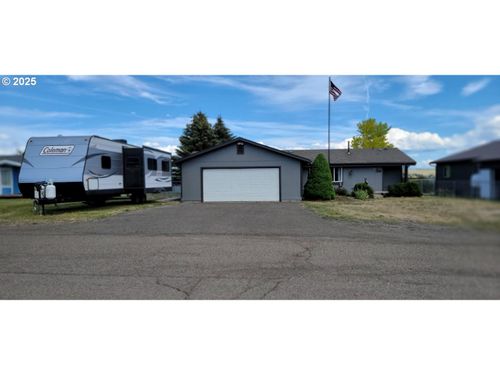 205 William St, Enterprise, OR, 97828-1438 | Card Image