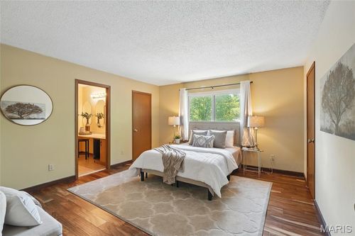 13112 Royal Pines Dr, Saint Louis, MO, 63146-2251 | Card Image