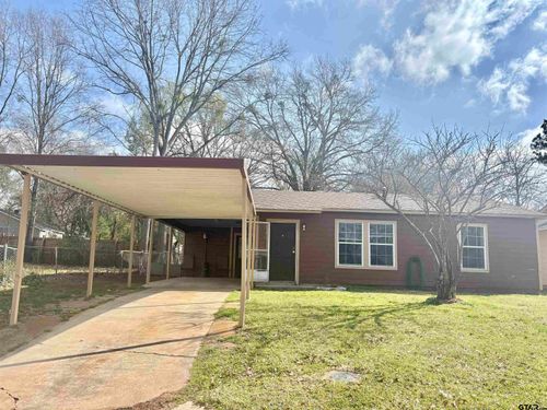 402 Milligan Dr, Pittsburg, TX, 75686-1718 | Card Image