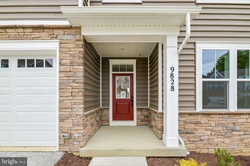 9898 Stonehaven Ct, WALDORF, MD, 20601 | Card Image