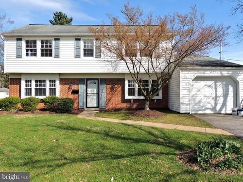 2811 Birdseye Ln, BOWIE, MD, 20715-3931 | Card Image