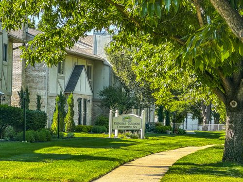 8-1967 Noble Run Way, Columbus, OH, 43229-7013 | Card Image