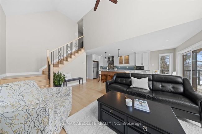 304 Riverwood Dr, House other with 3 bedrooms, 4 bathrooms and 4 parking in Woodlawn ON | Image 24