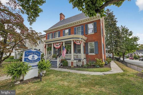 252 Frederick St, HANOVER, PA, 17331-3613 | Card Image